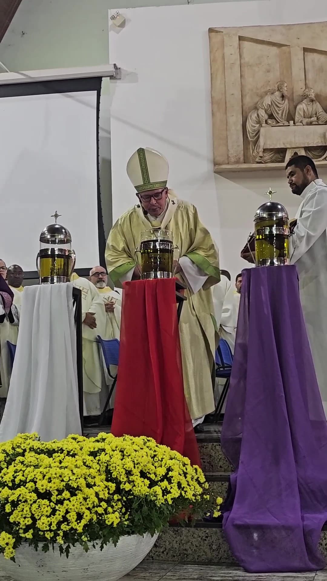 MISSA DOS SANTOS ÓLEOS